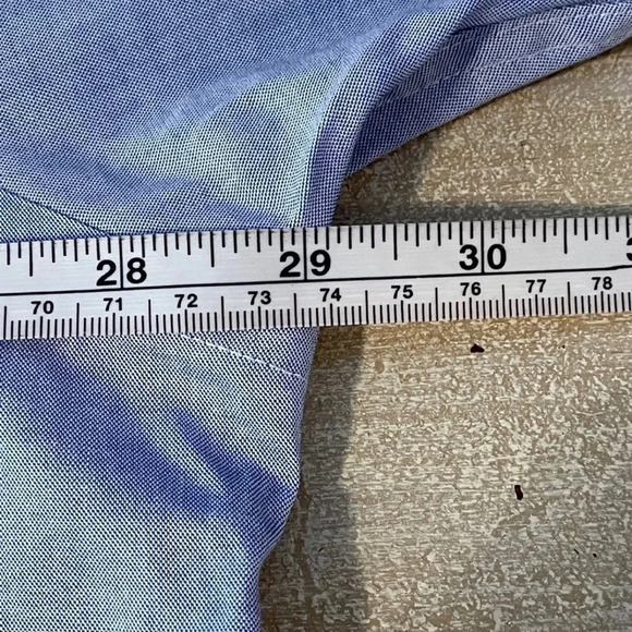 LAUREN Ralph Lauren button up top. In excellent condition. - Picture 5 of 6